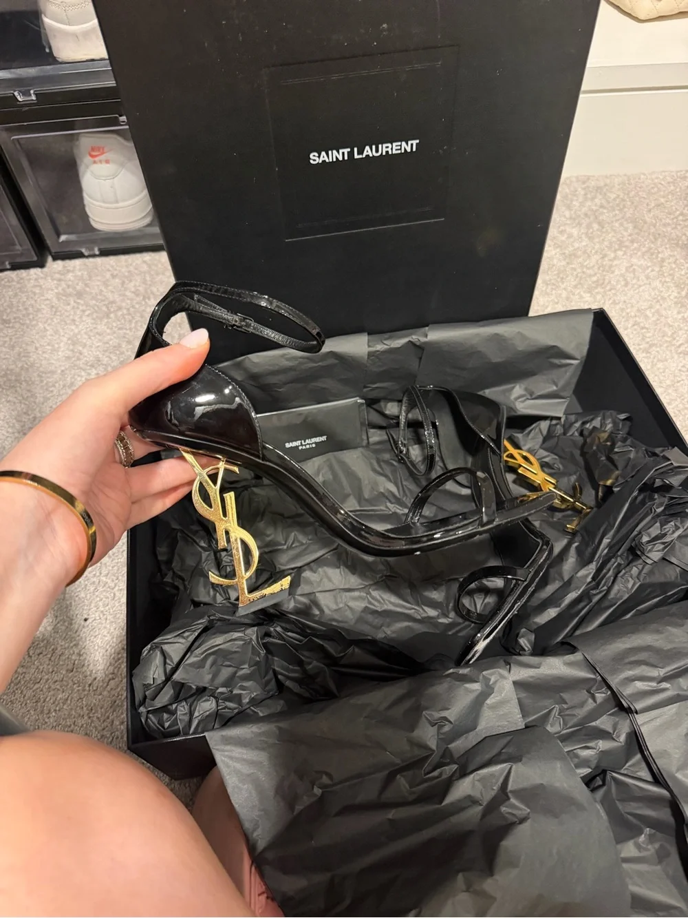 Authentic Saint Laurent OPYUM SANDALS IN PATENT LEATHER BLACK - Picture 2 of 8